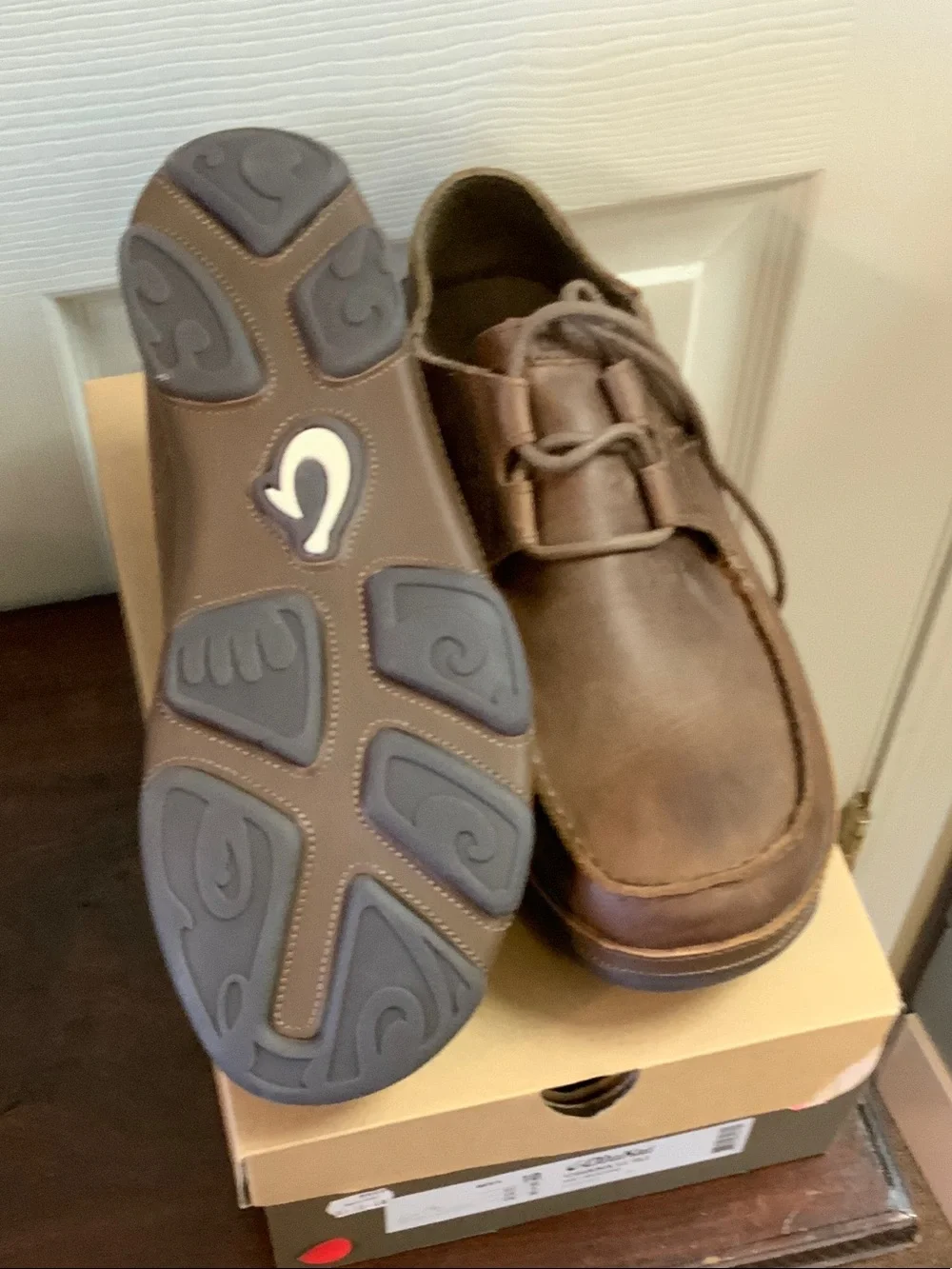 OluKai premium brown